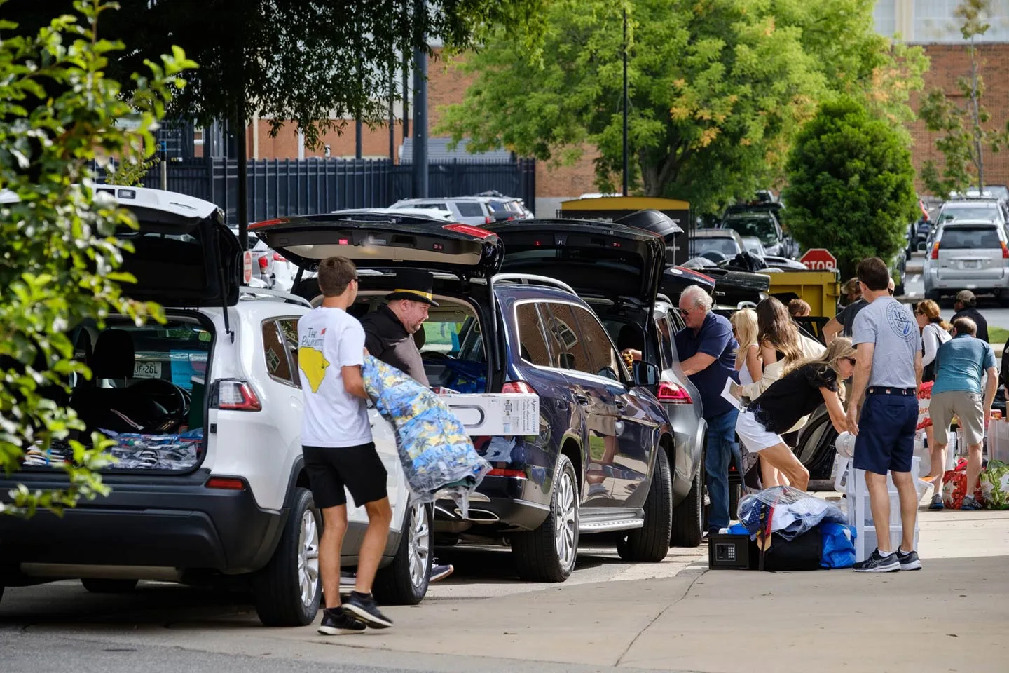 New Wake Forest students move into their residence halls.